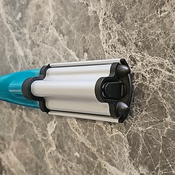 BEAD HEAD Wave Curling Iron - Picture 12 of 12